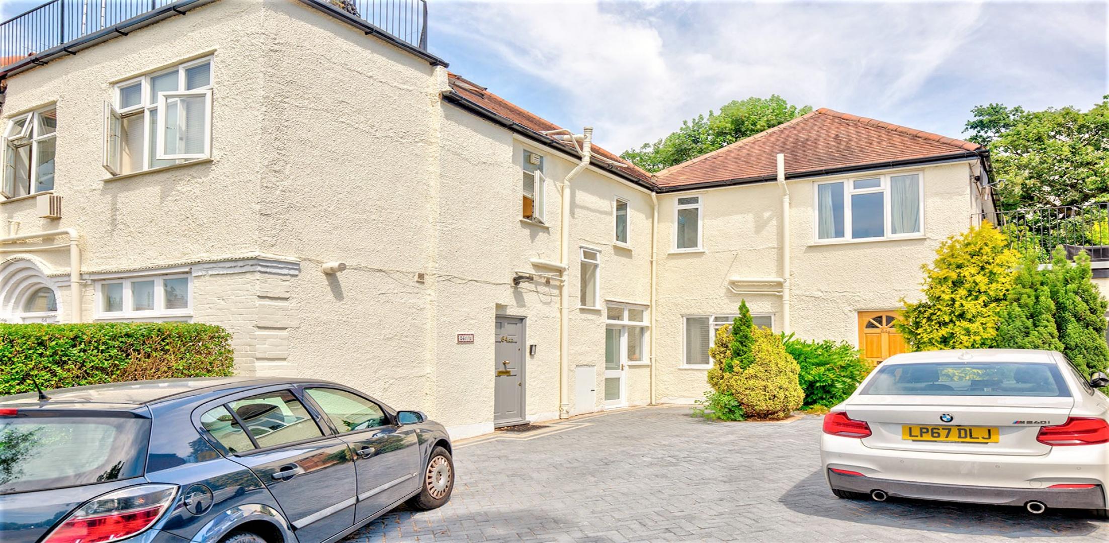 			LET, 4 Bedroom, 1 bath, 1 reception Flat			 Menelik Road, WEST HAMPSTEAD